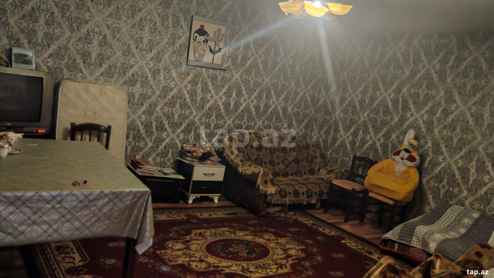 Həyət evi kirayə verilir, 8 Noyabr m.
