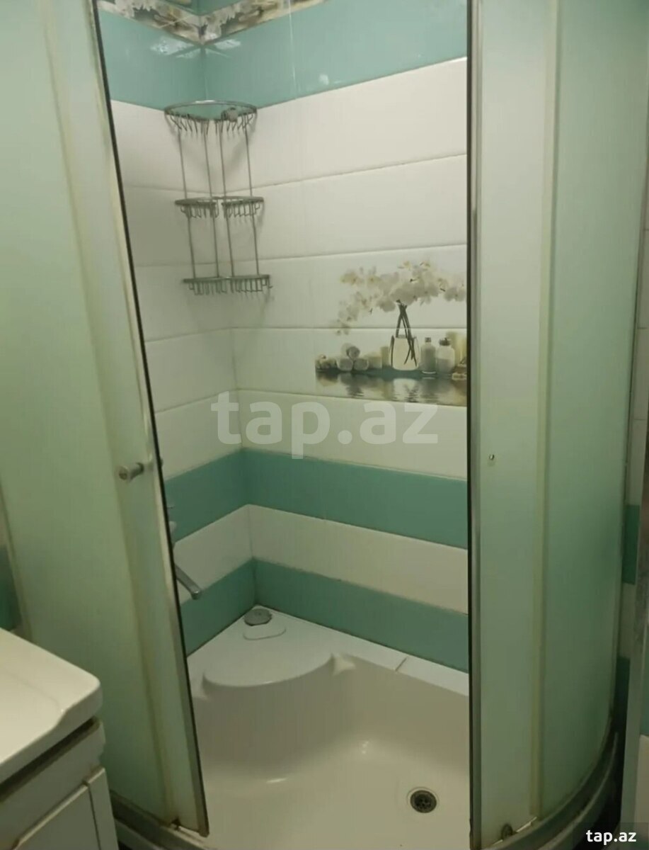 4-otaqlı mənzil kirayə verilir, Ə.Naxçıvani küç., 100 m²