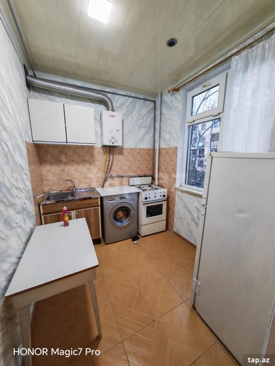 1-otaqlı mənzil kirayə verilir, Asif Məhərrəmov küç., 40 m²