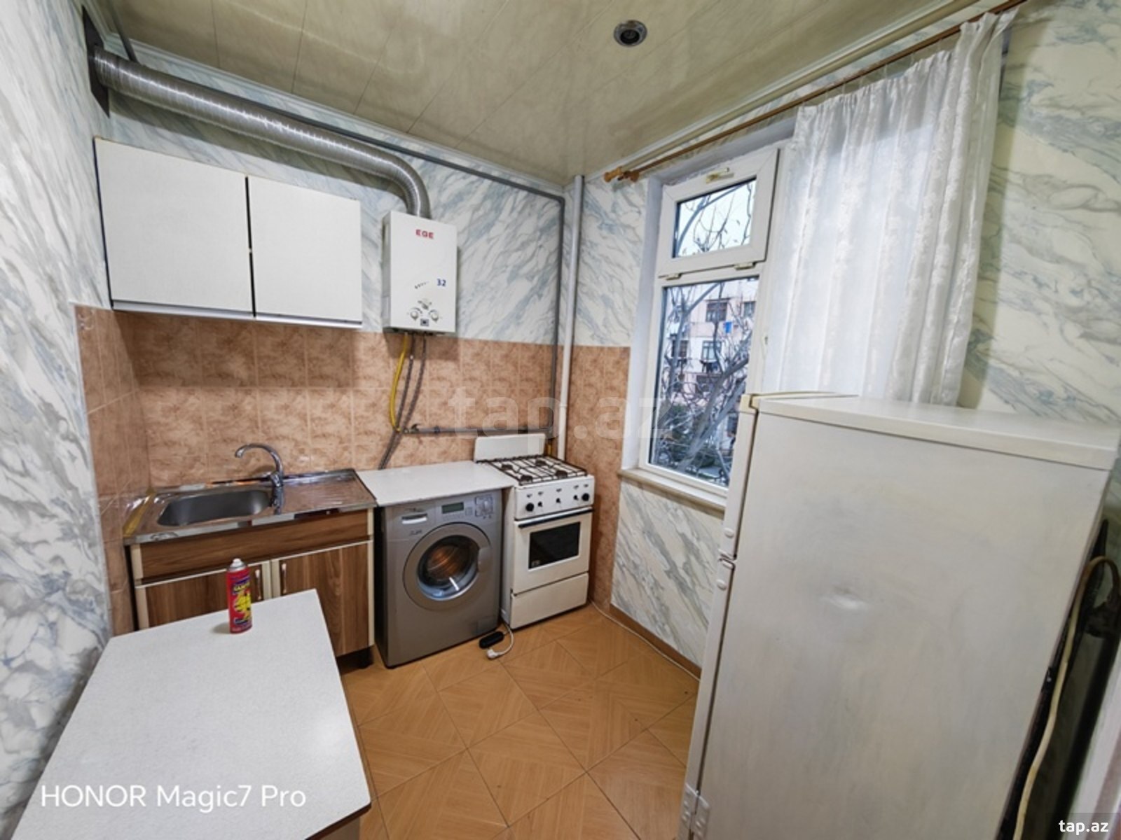 1-otaqlı mənzil kirayə verilir, Asif Məhərrəmov küç., 40 m²