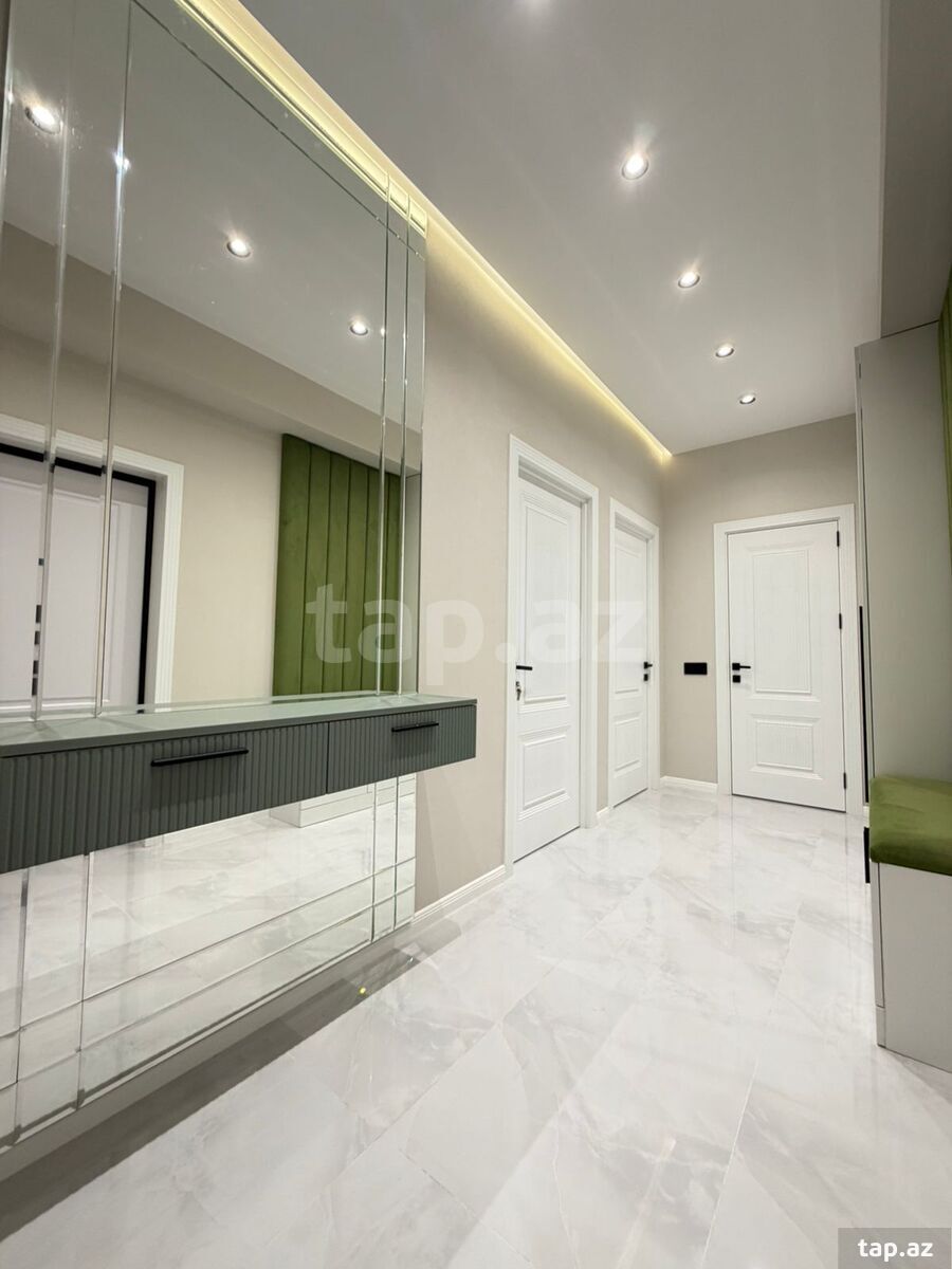 3-otaqlı yeni tikili, Neftçilər m., 80 m²