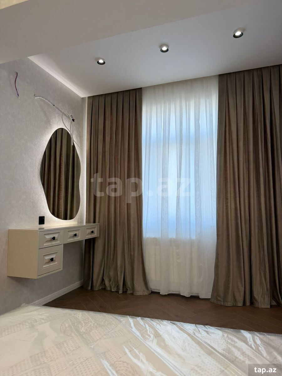 3-otaqlı yeni tikili, Neftçilər m., 80 m²