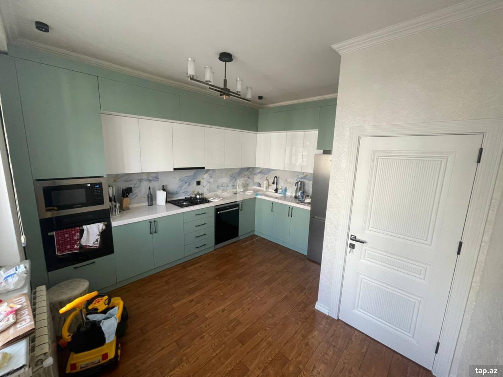 2-otaqlı yeni tikili, Həzi Aslanov m., 70 m²