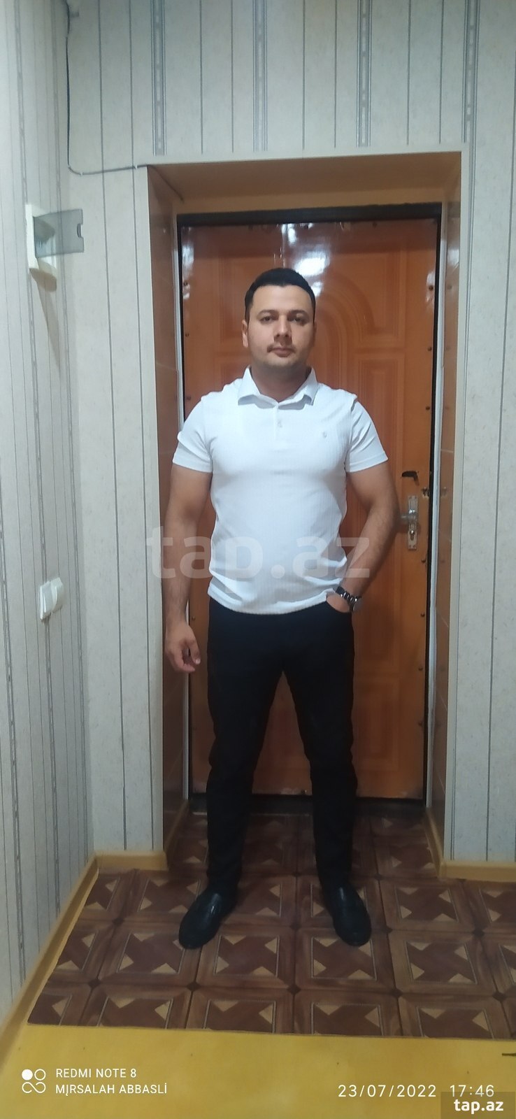 Anbardar işi axtarıram