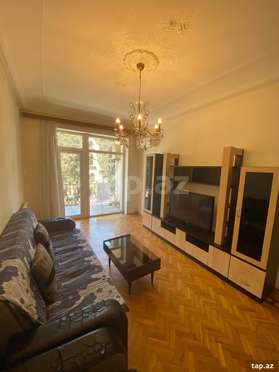 4-otaqlı mənzil, Yasamal r., 100 m²