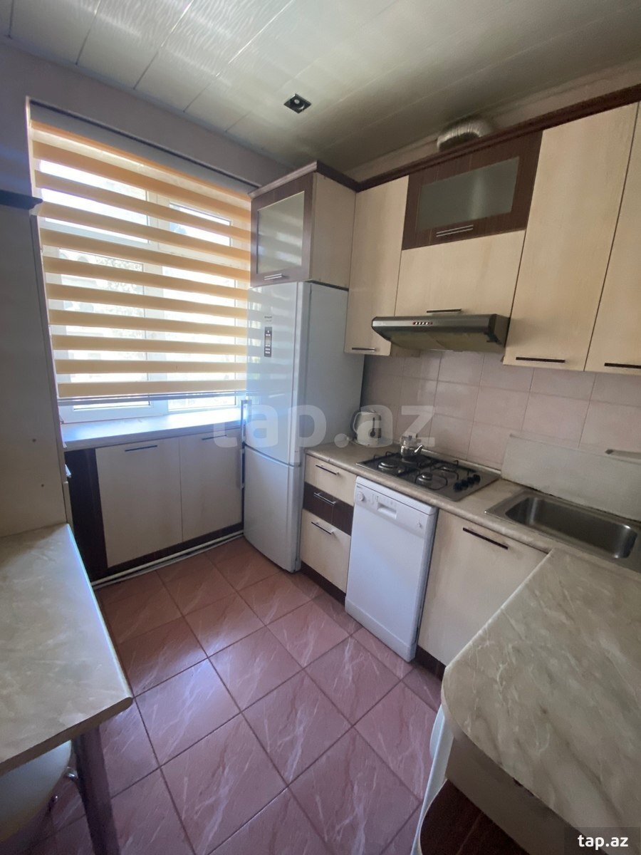4-otaqlı mənzil, Yasamal r., 100 m²
