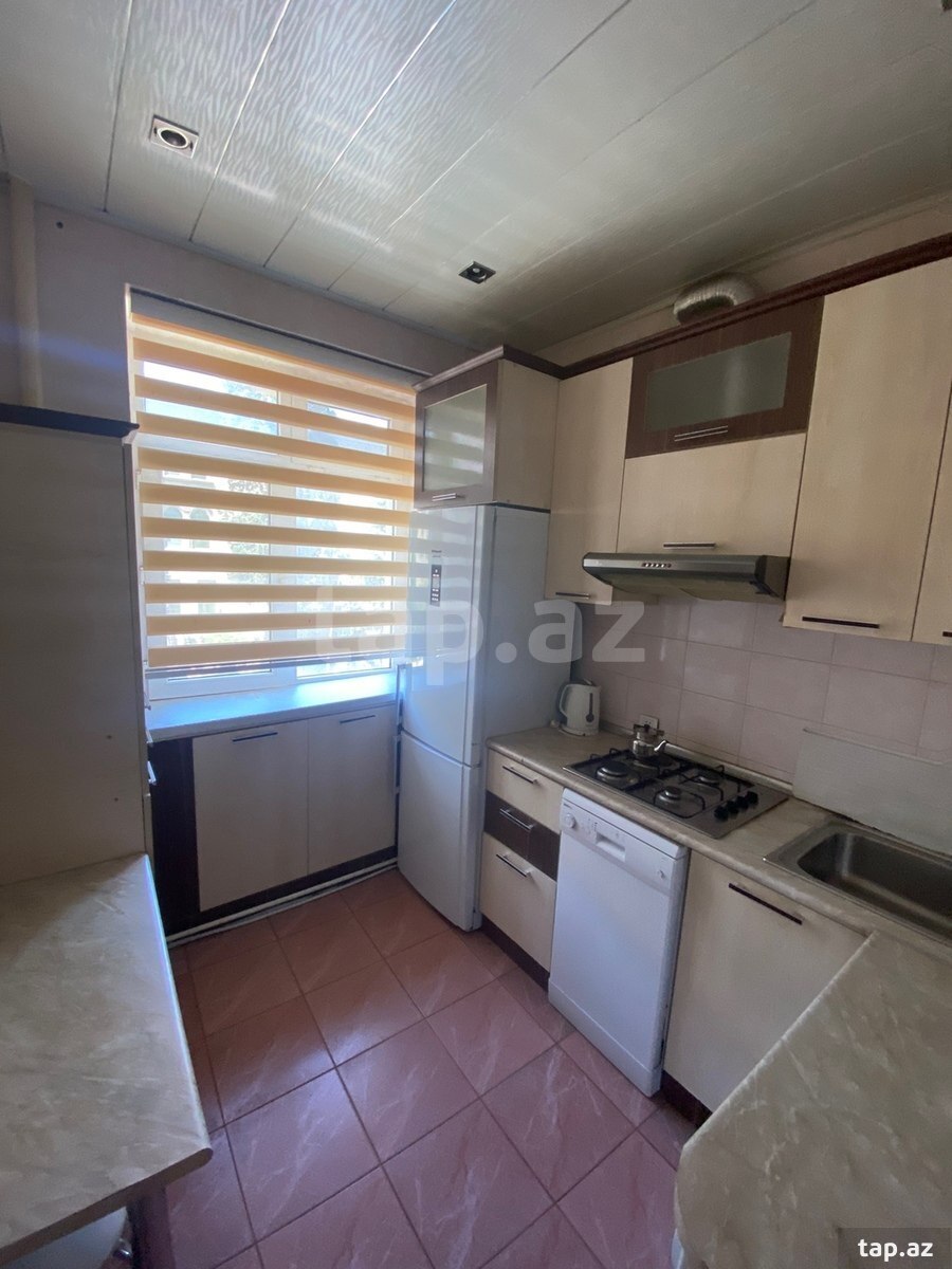 4-otaqlı mənzil, Yasamal r., 100 m²