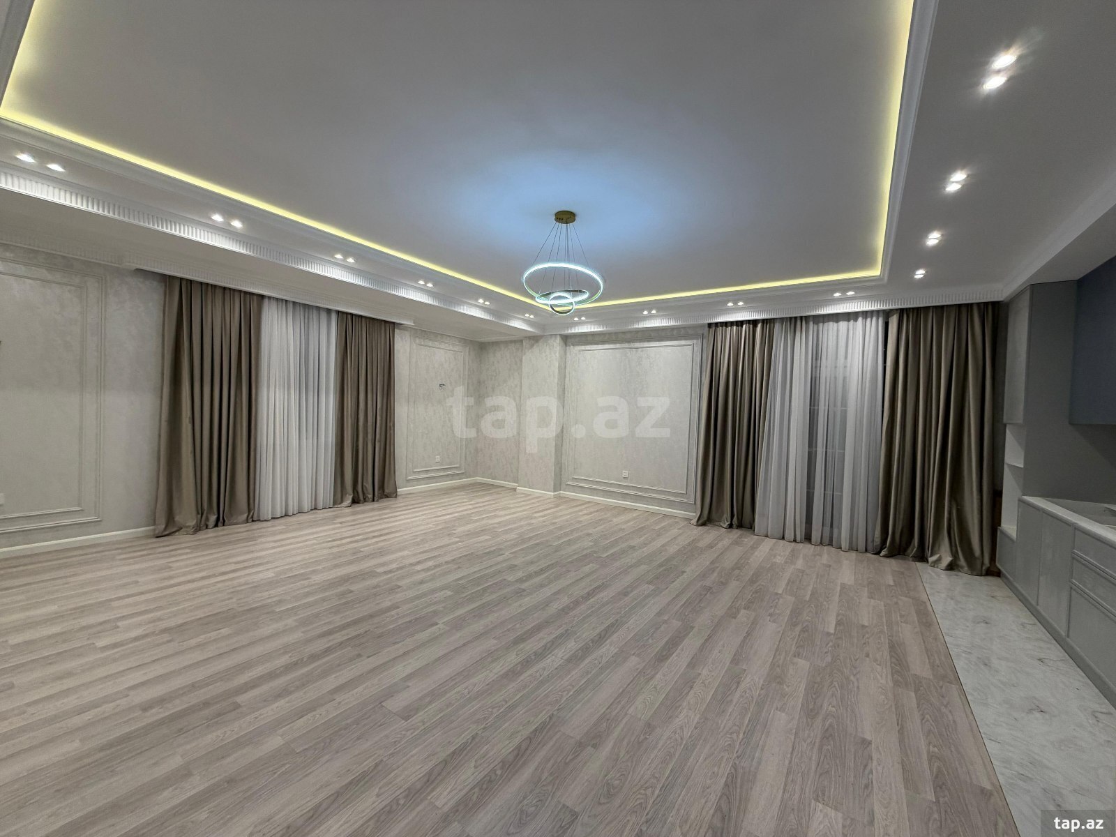 5-otaqlı yeni tikili, Qara Qarayev m., 180 m²