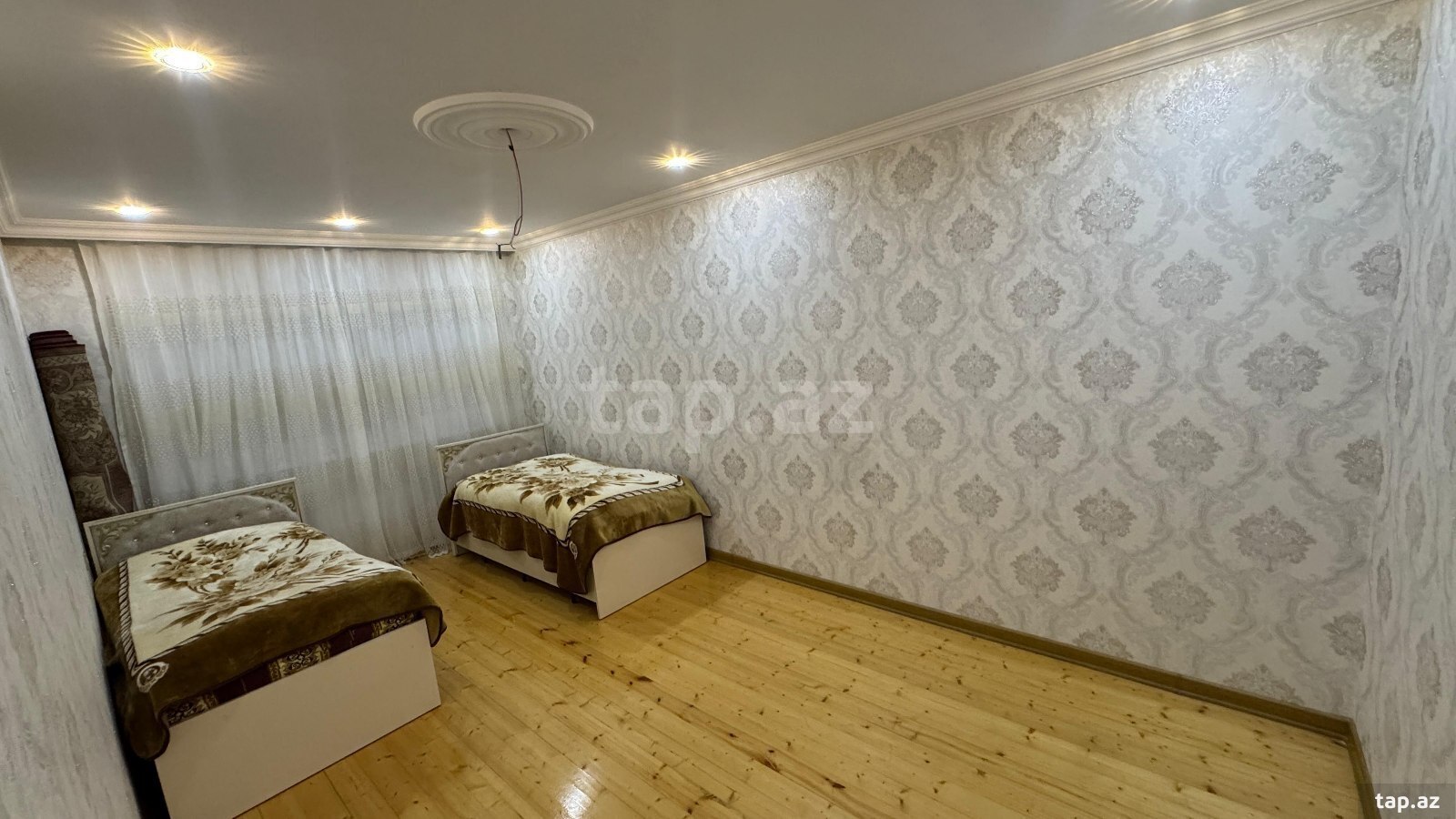 3-otaqlı mənzil kirayə verilir, Gəncə ş., 72 m²