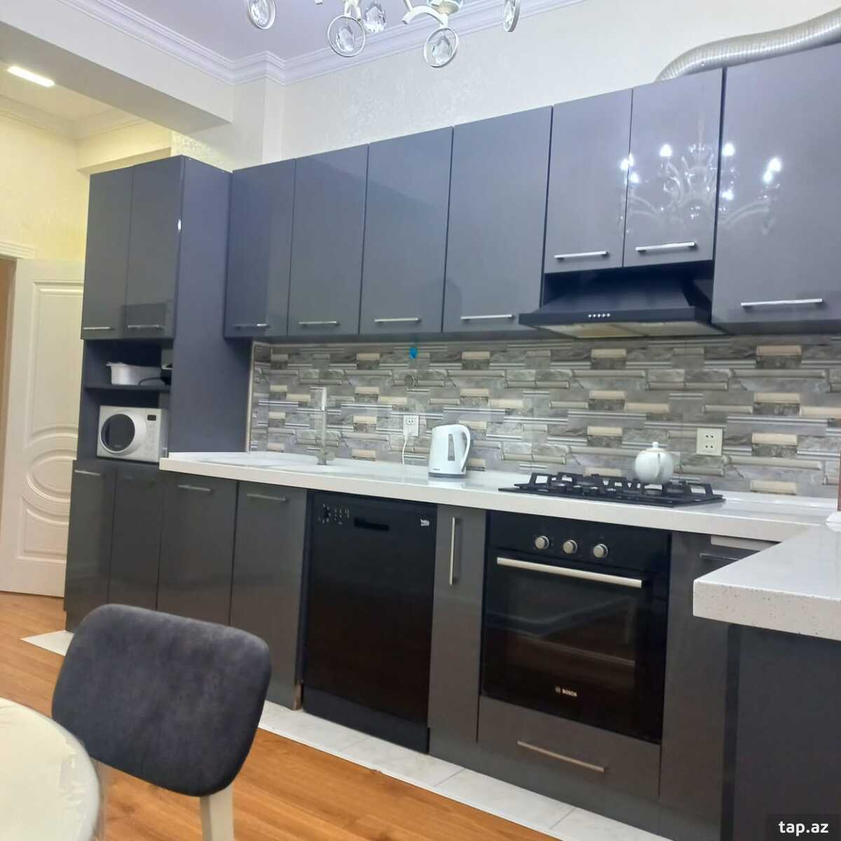 3-otaqlı yeni tikili, Xətai m., 124 m²