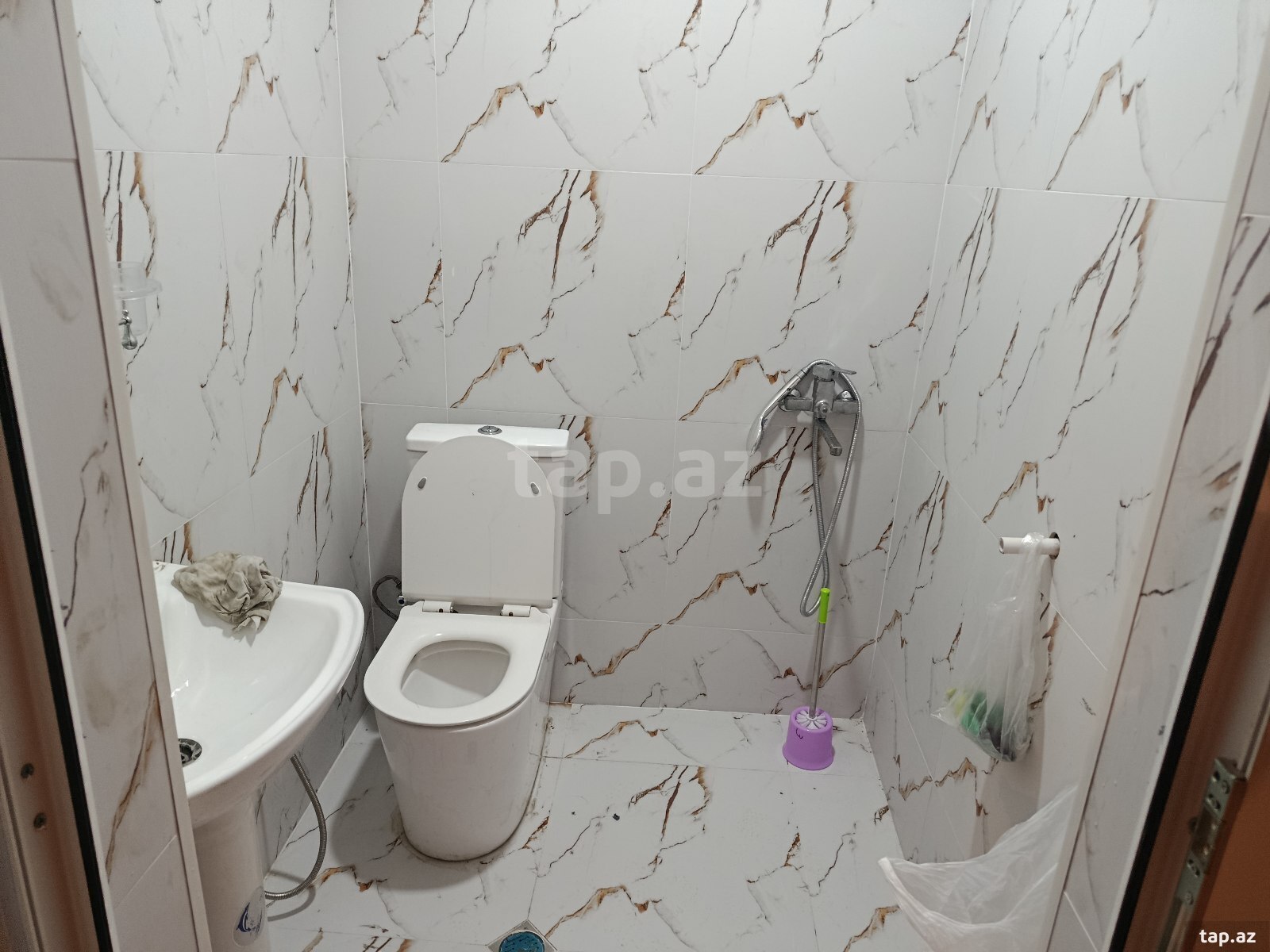 3-otaqlı yeni tikili, Binə qəs., 130 m²