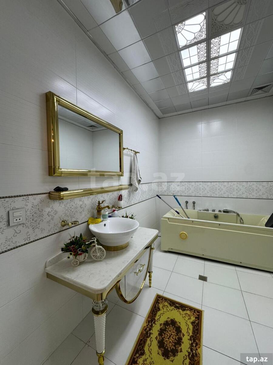 4-otaqlı yeni tikili, Moskva pr., 150 m²