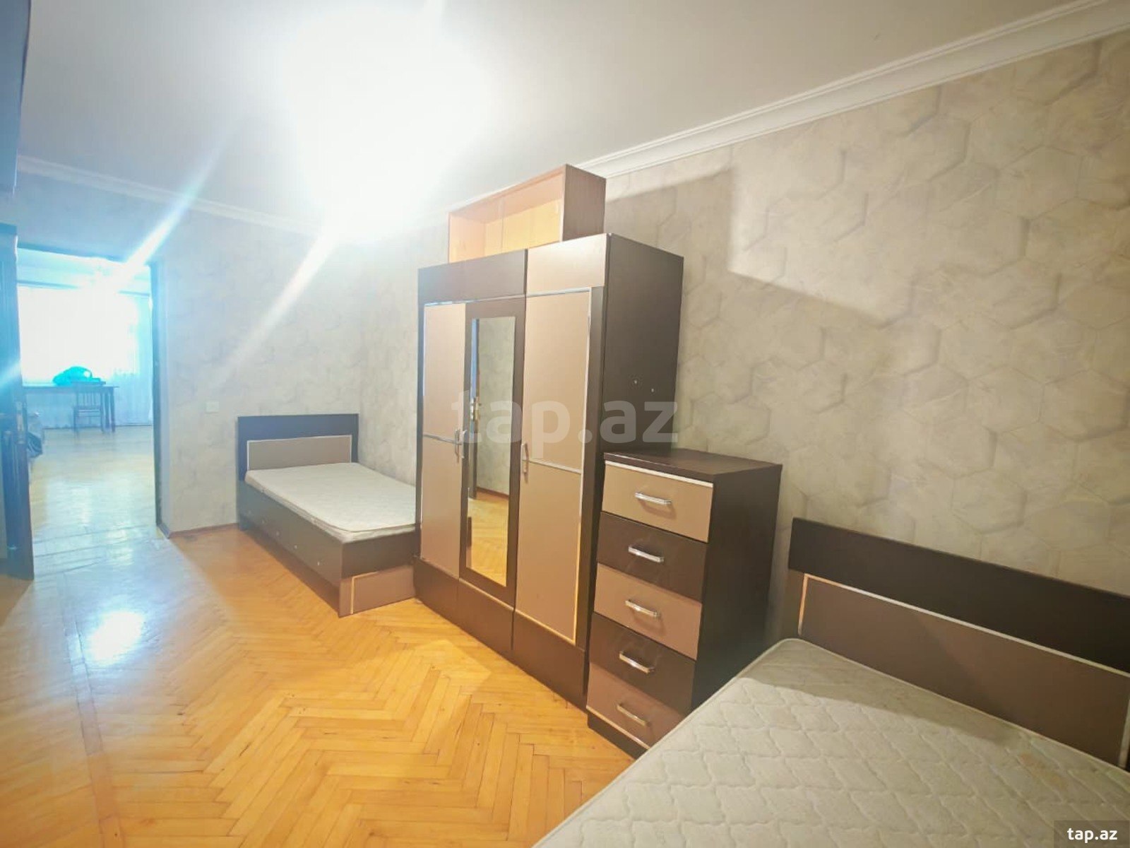 3-otaqlı mənzil, İnşaatçılar m., 80 m²