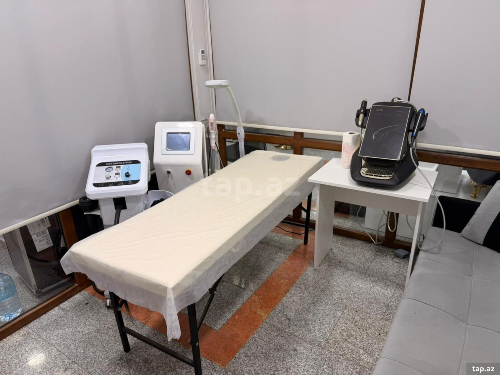 4-otaqlı yeni tikili kirayə verilir, Əhmədli qəs., 70 m²