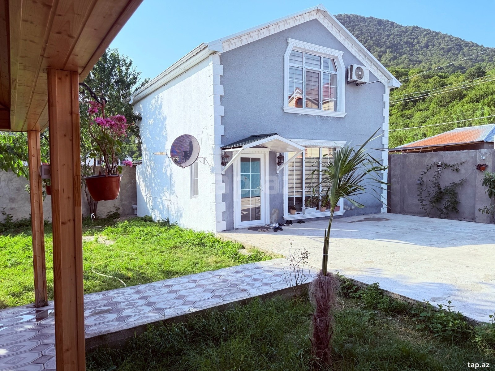 3 otaqlı bağ evi kirayə verilir, Qəbələ