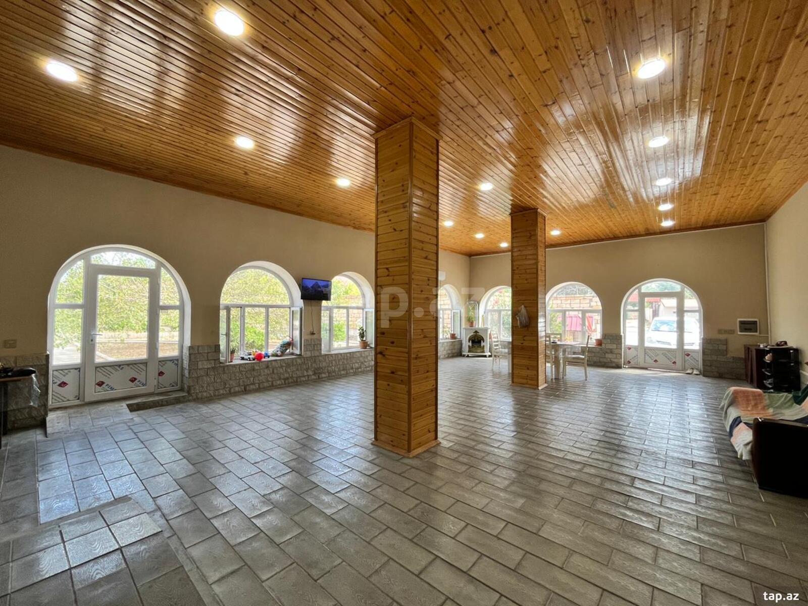 Həyət evi, Pirşağı qəs.
