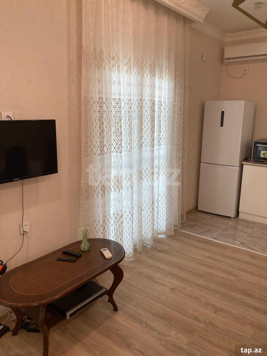 Bağ evi kirayə verilir, Qala qəs.