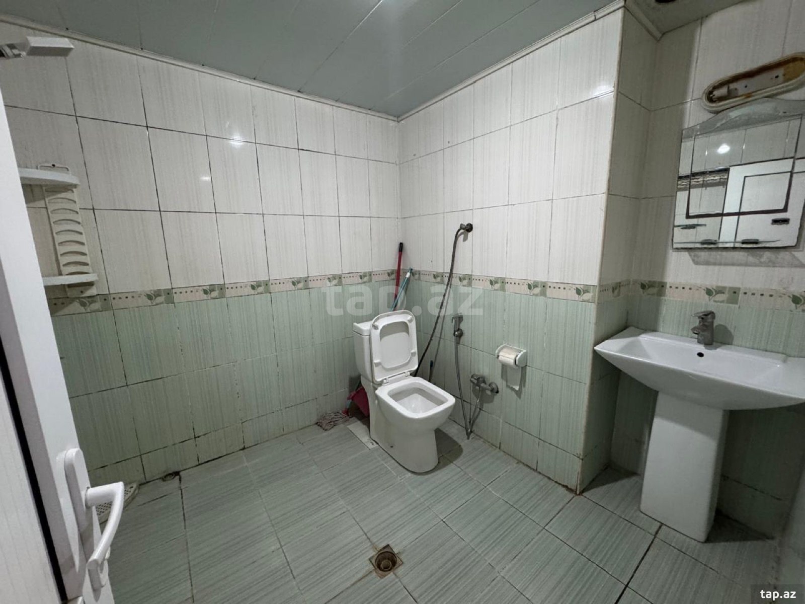 2-otaqlı yeni tikili, İnşaatçılar m., 46 m²