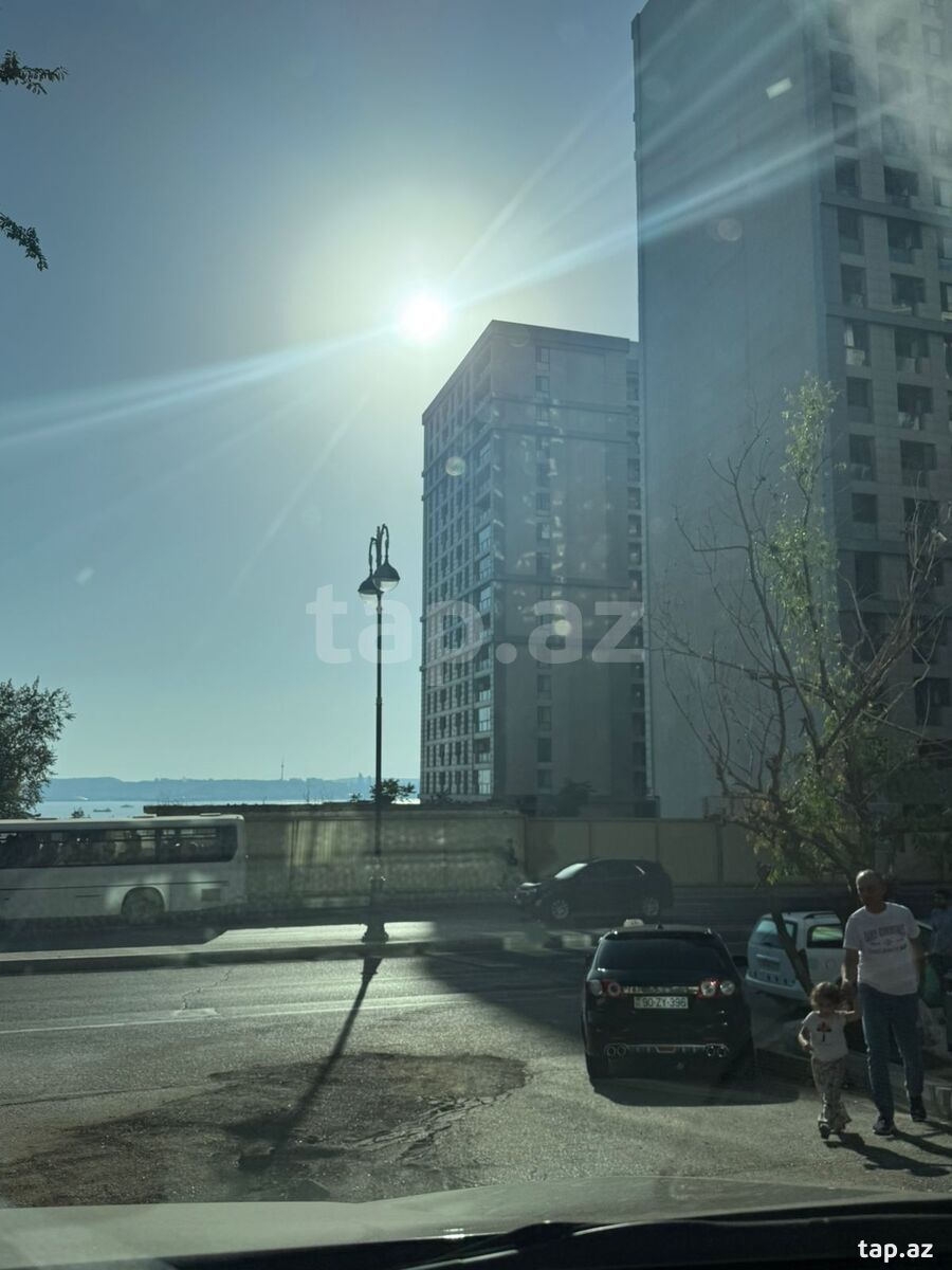 4-otaqlı yeni tikili, Həzi Aslanov qəs., 155 m²
