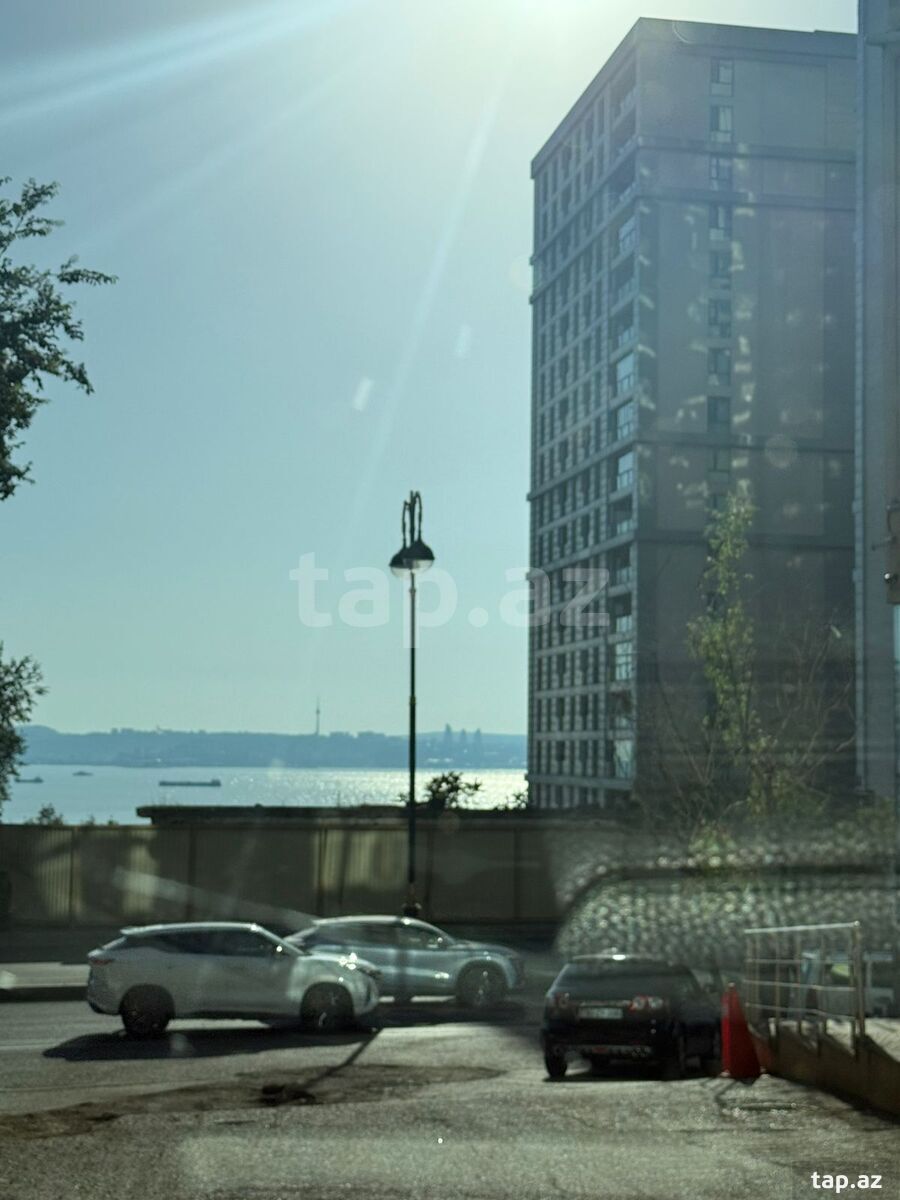 4-otaqlı yeni tikili, Həzi Aslanov qəs., 155 m²