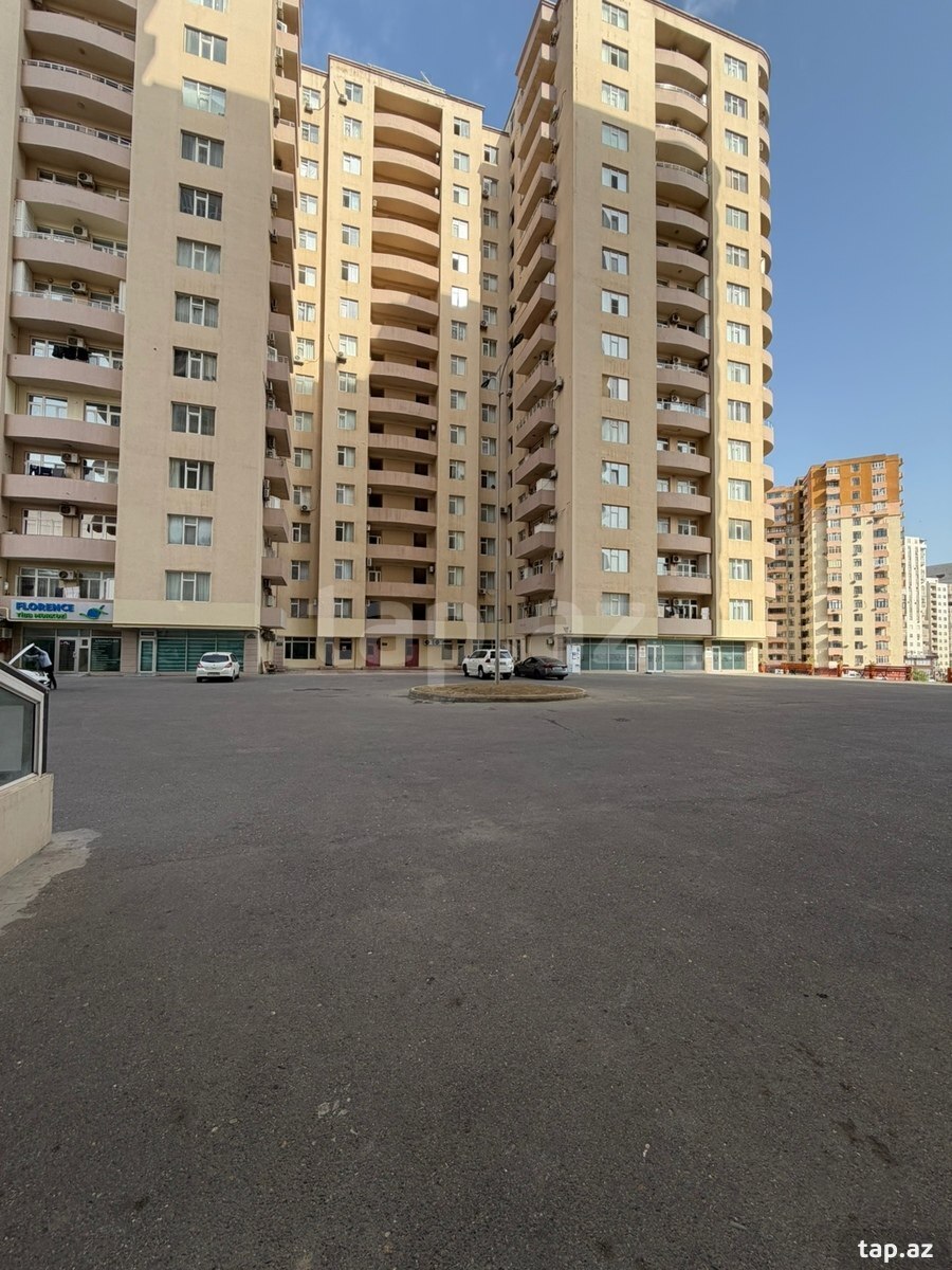 4-otaqlı yeni tikili, İnşaatçılar m., 150 m²