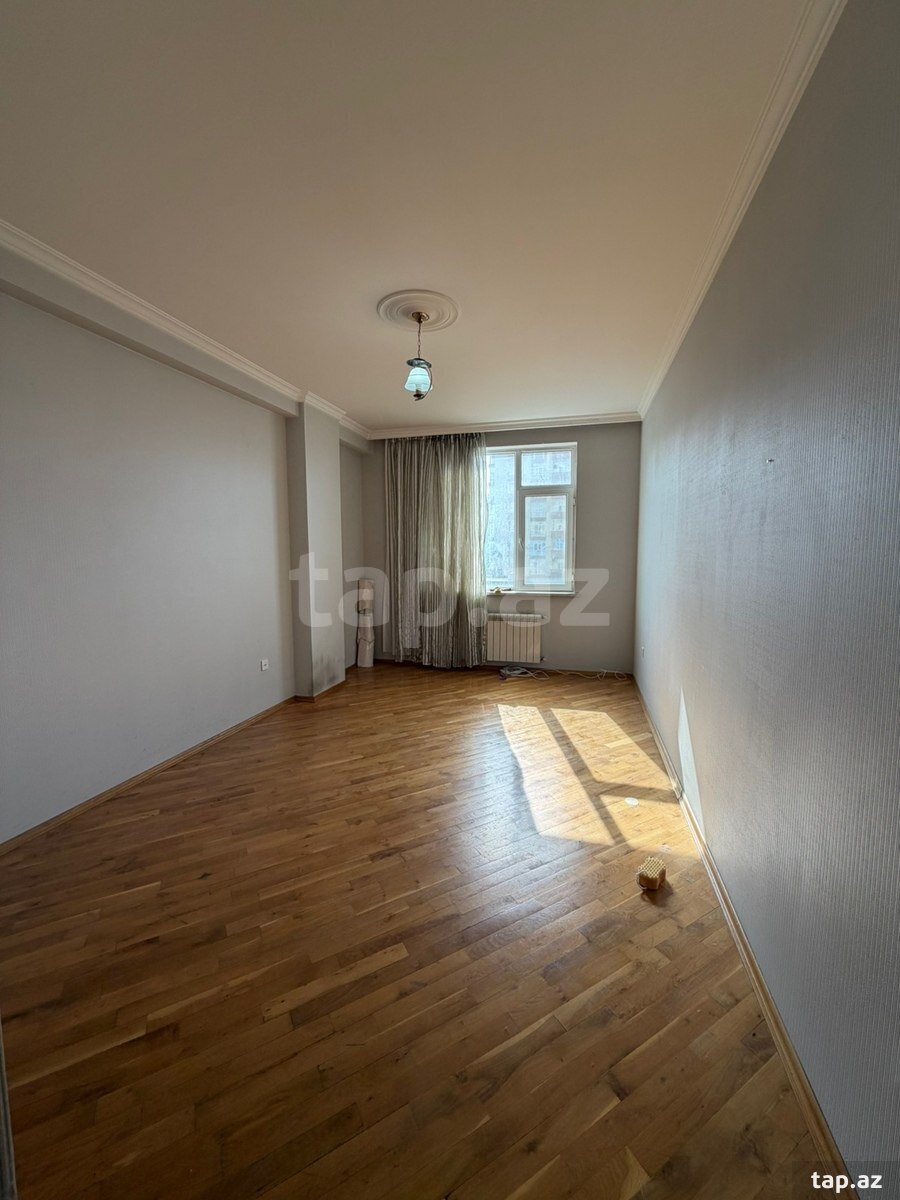 4-otaqlı yeni tikili, İnşaatçılar m., 150 m²