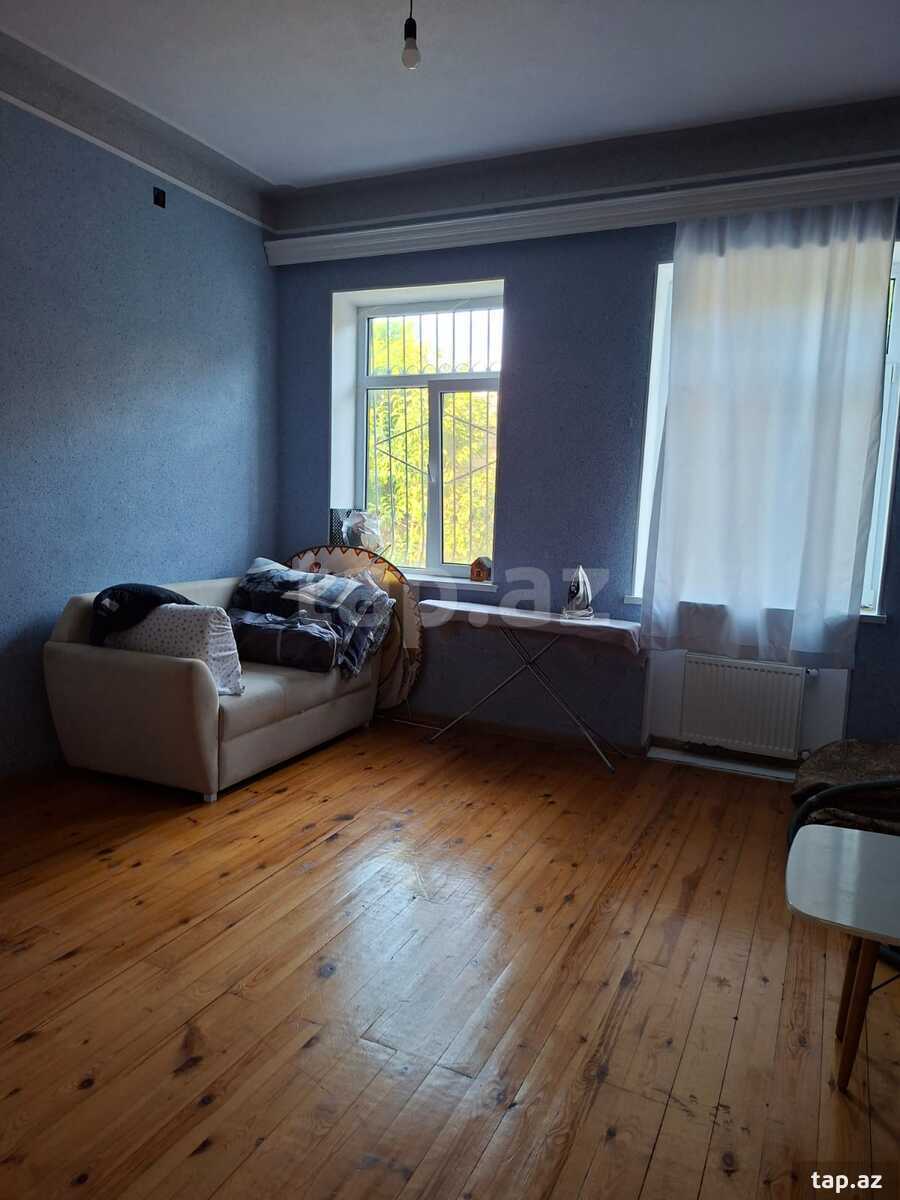 Həyət evi, Buzovna qəs.