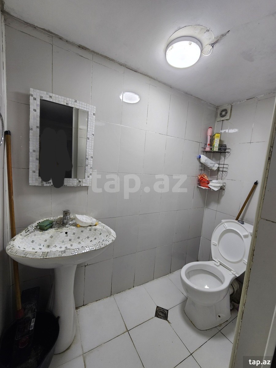 3-otaqlı mənzil, Mir Cəlal küç., 70 m²