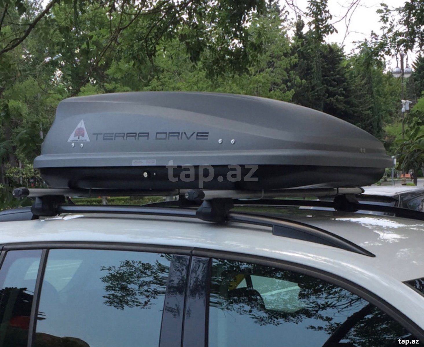 Terra Drive 320 L avtomobil baqaj qutusu