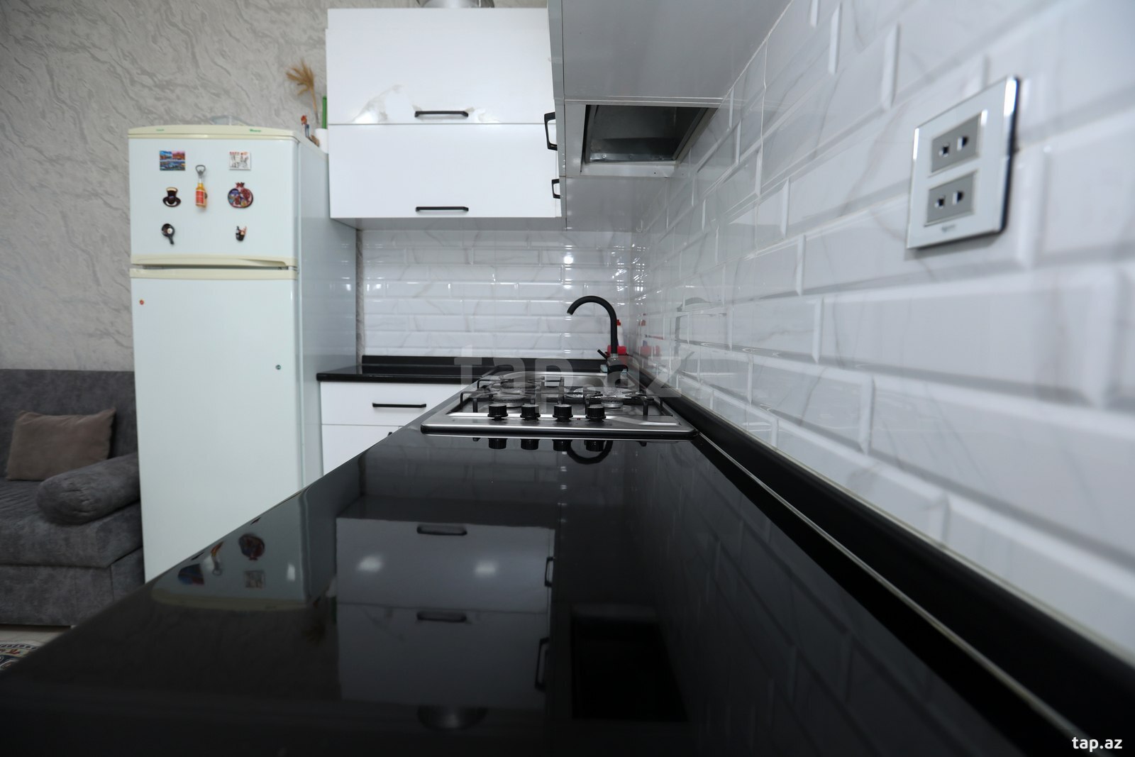 3-otaqlı mənzil, Neapol küç. 23, 60 m²