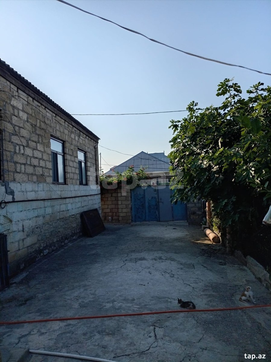 Həyət evi, Siyəzən r.