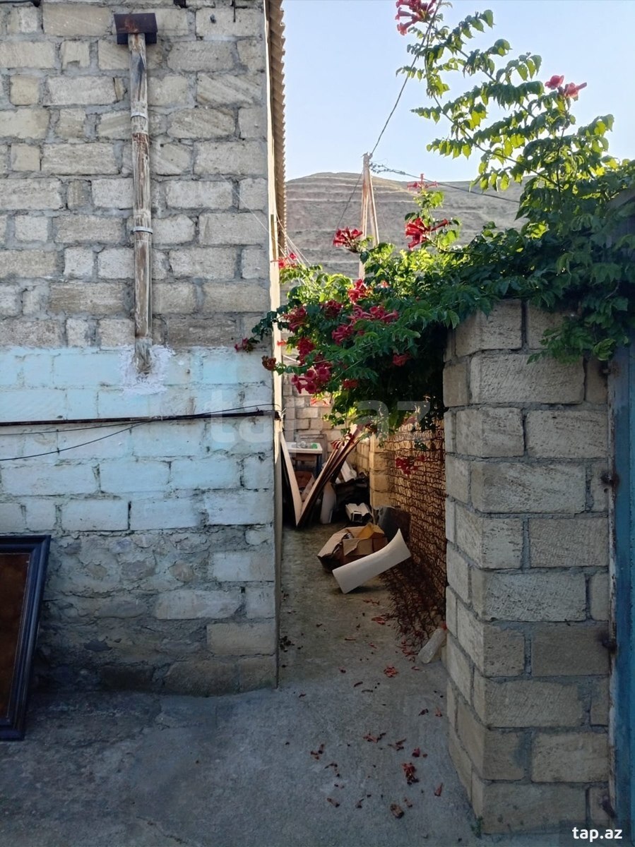 Həyət evi, Siyəzən r.