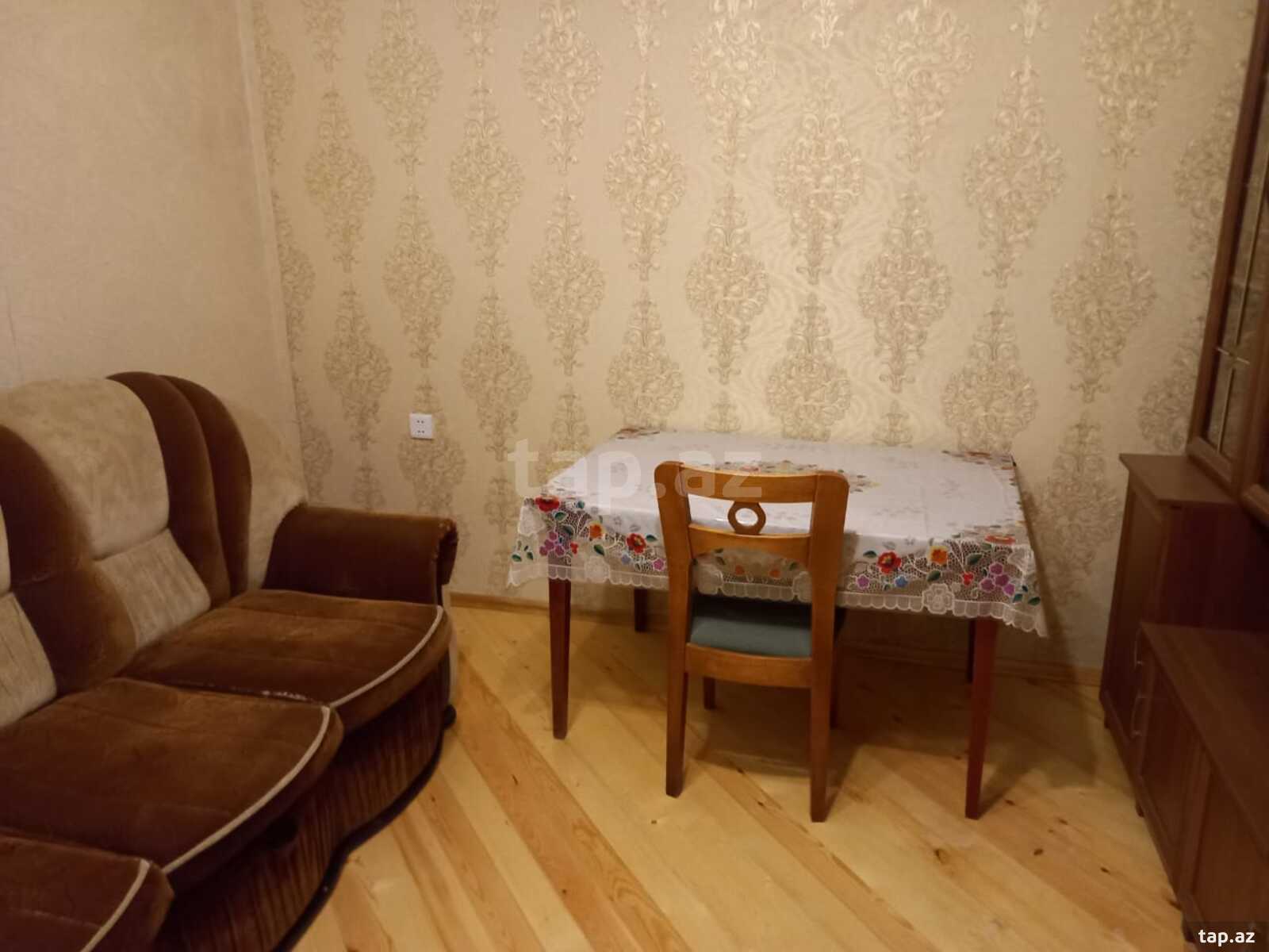 2-otaqlı mənzil kirayə verilir, F. Rüstəmov küç., 50 m²