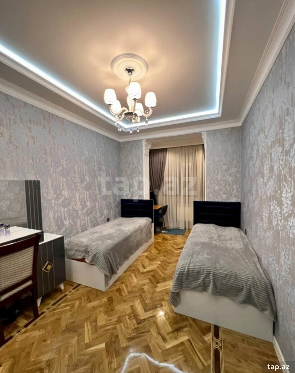 4-otaqlı yeni tikili, Moskva pr., 176 m²