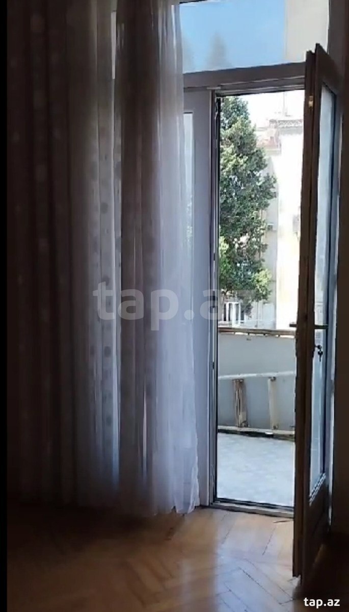 2-otaqlı mənzil, Azərbaycan pr., 55 m²