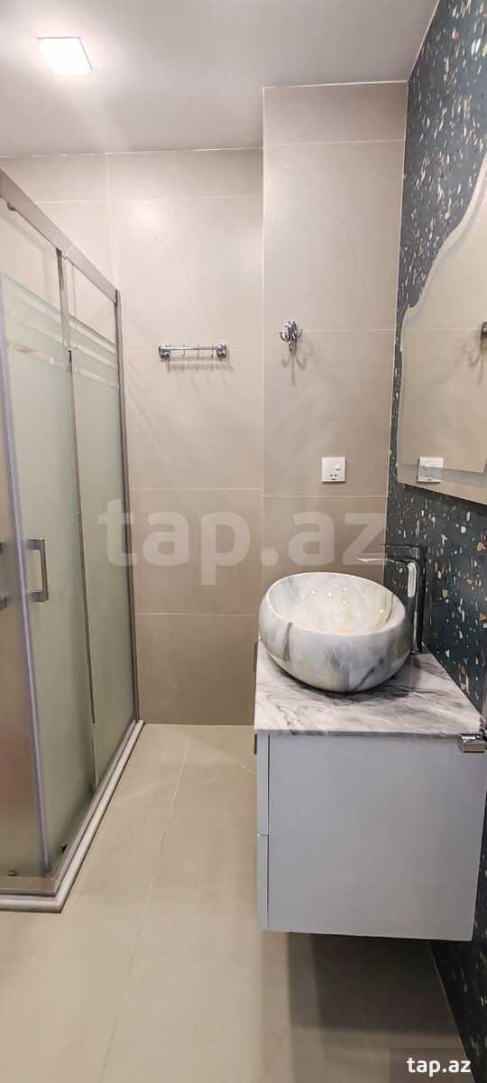 2-otaqlı yeni tikili, Su İdmanı Sarayı, 65 m²