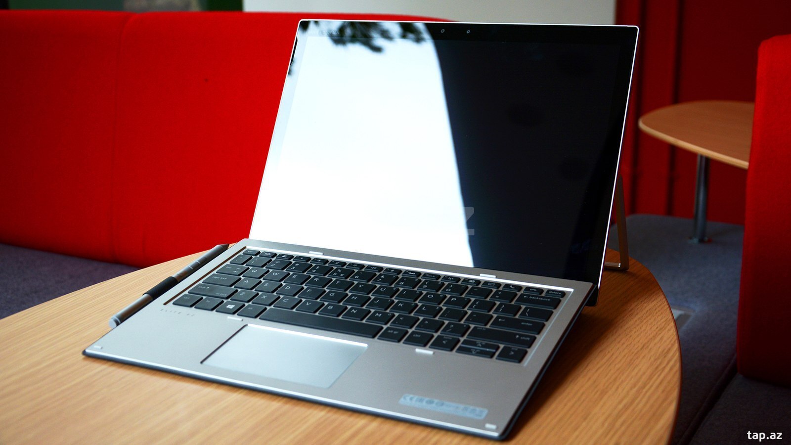 HP Elite X2
