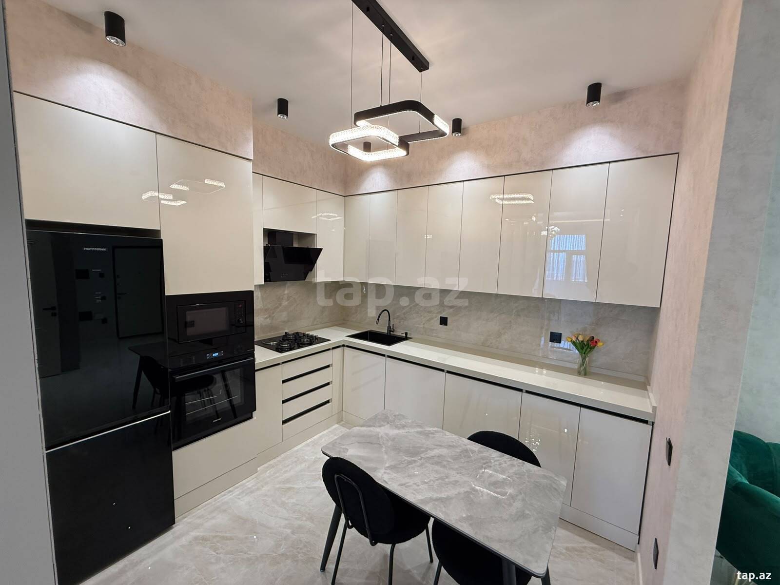 2-otaqlı yeni tikili, N.Tusi küç., 71 m²