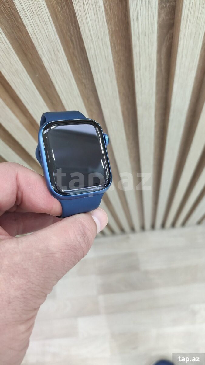 Apple Watch Series 7 Aluminum Blue 45mm