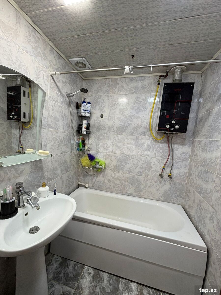 2-otaqlı mənzil, Məzahir Rüstəmov küç., 60 m²