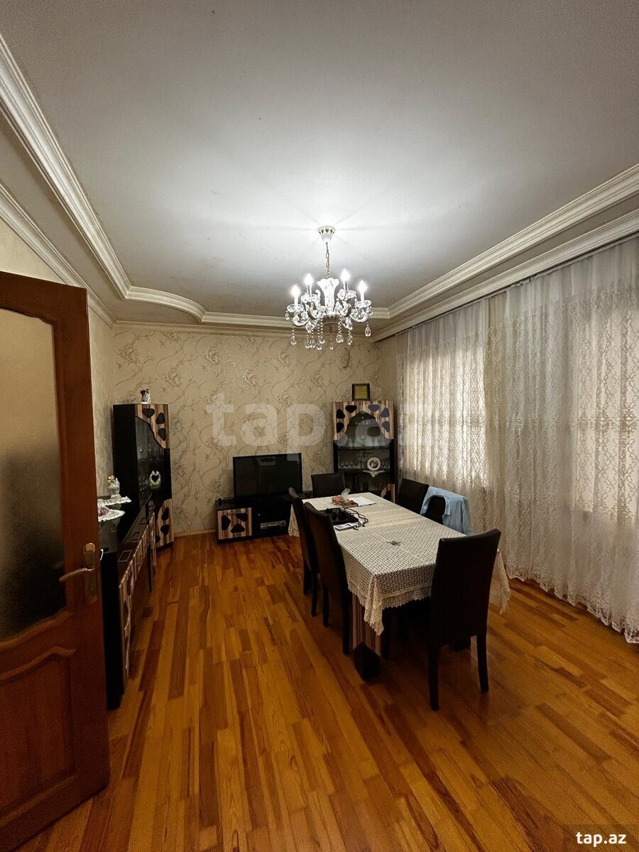 Həyət evi kirayə verilir, Qara Qarayev pr.