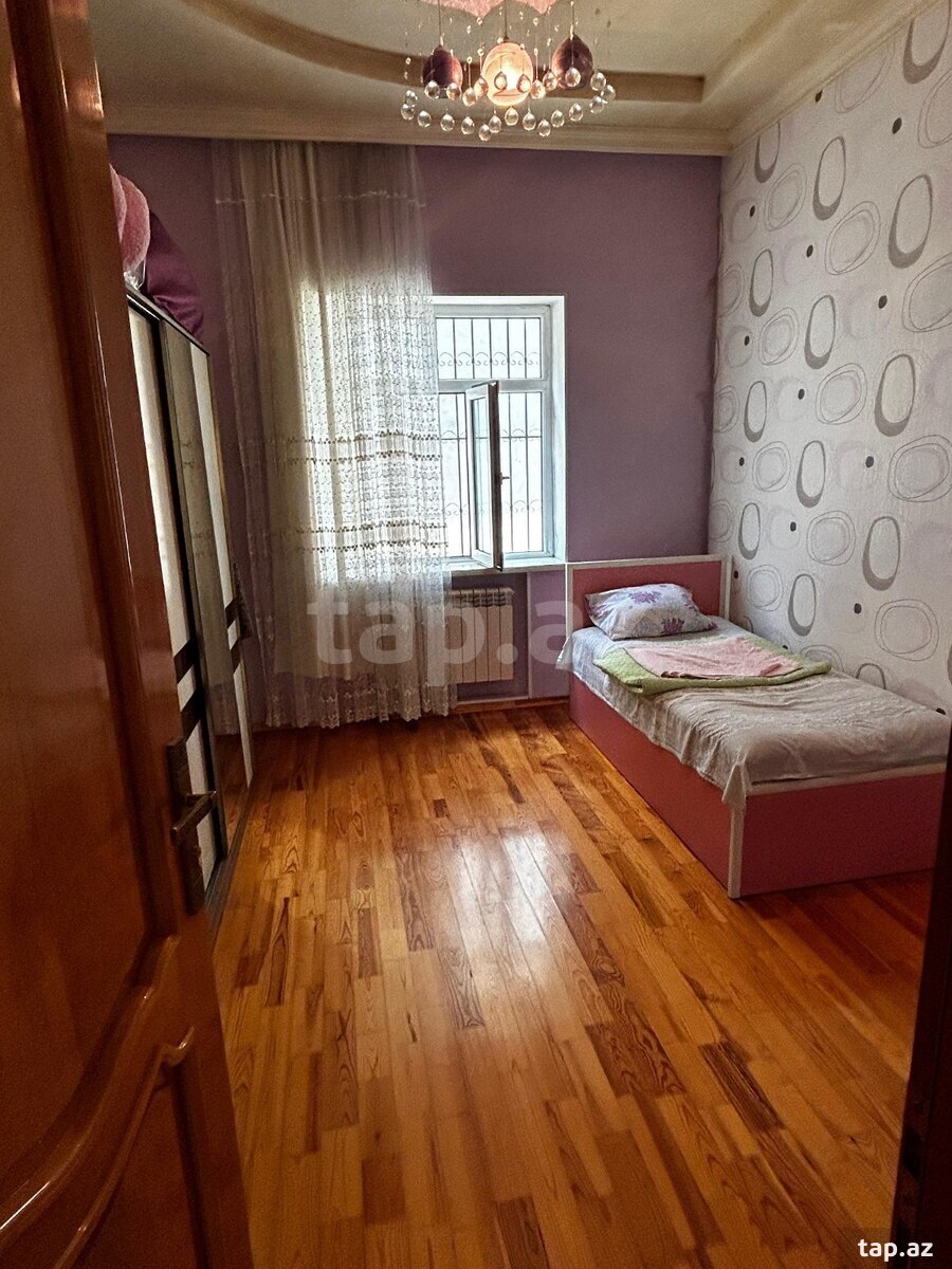 Həyət evi kirayə verilir, Qara Qarayev pr.