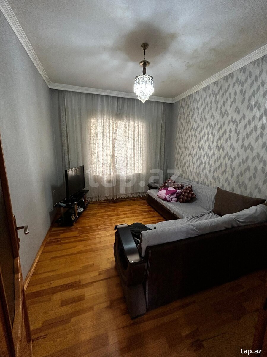 Həyət evi kirayə verilir, Qara Qarayev pr.