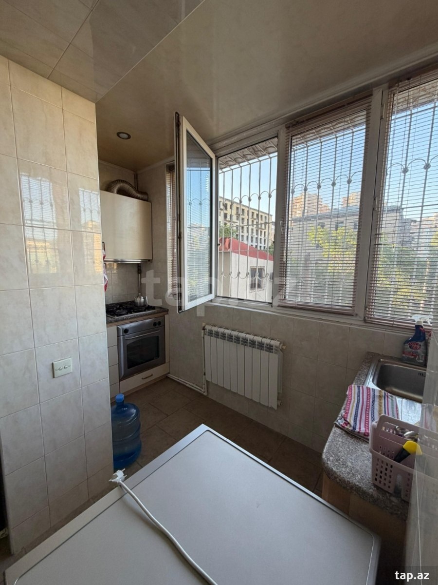 4-otaqlı mənzil, Yasamal r., 90 m²