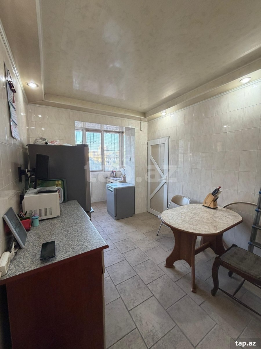 4-otaqlı mənzil, Yasamal r., 90 m²