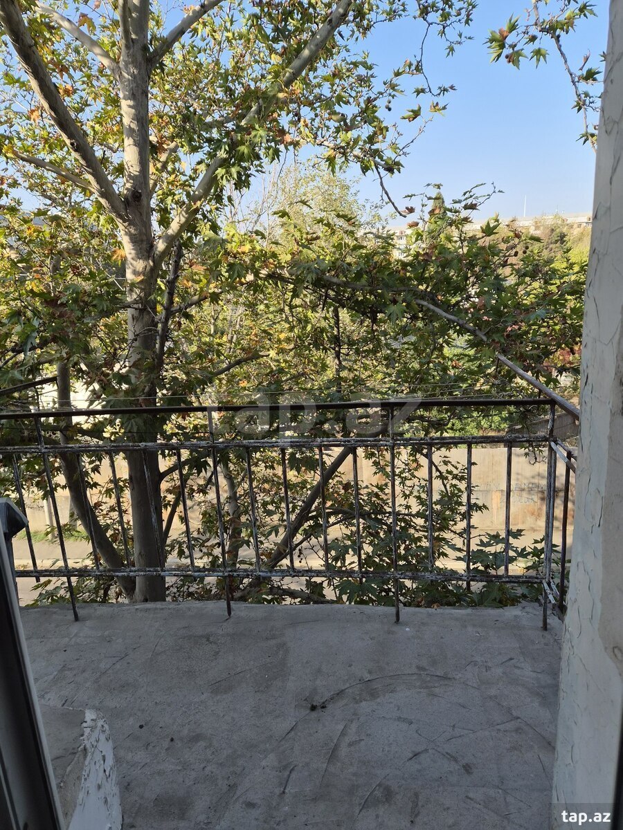 3-otaqlı mənzil kirayə verilir, Gəncə ş., 80 m²