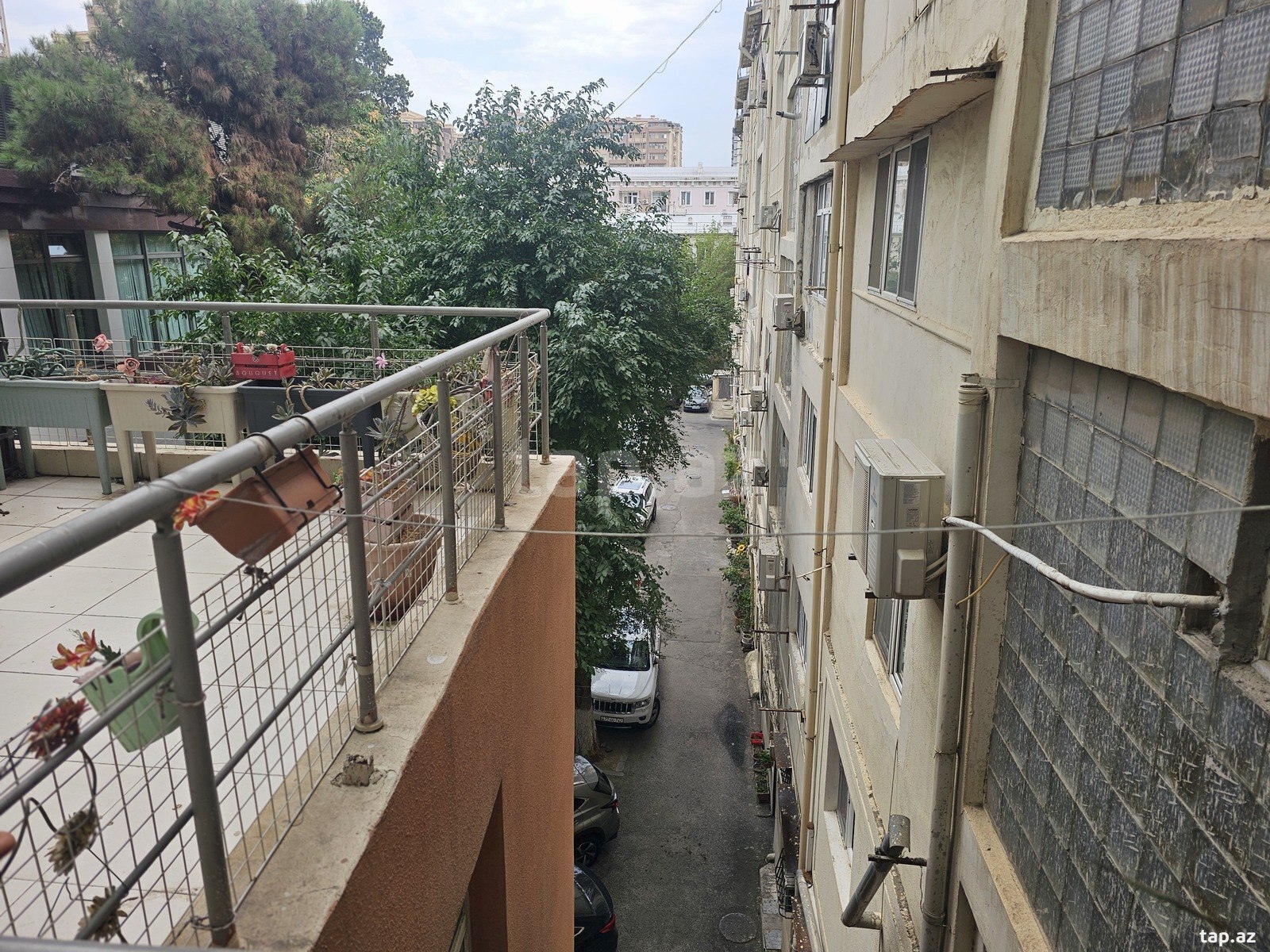 2-otaqlı mənzil, D.Əliyeva küç., 70 m²