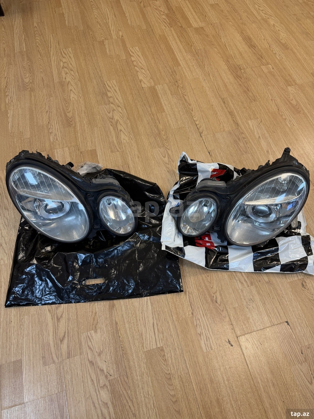 Mercedes W211 Panorama farası