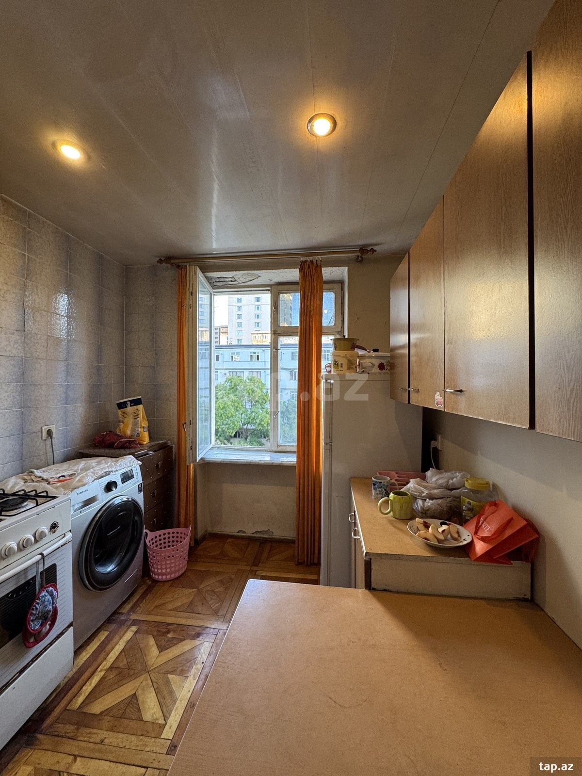 2-otaqlı mənzil, Elmlər Akademiyası m., 60 m²
