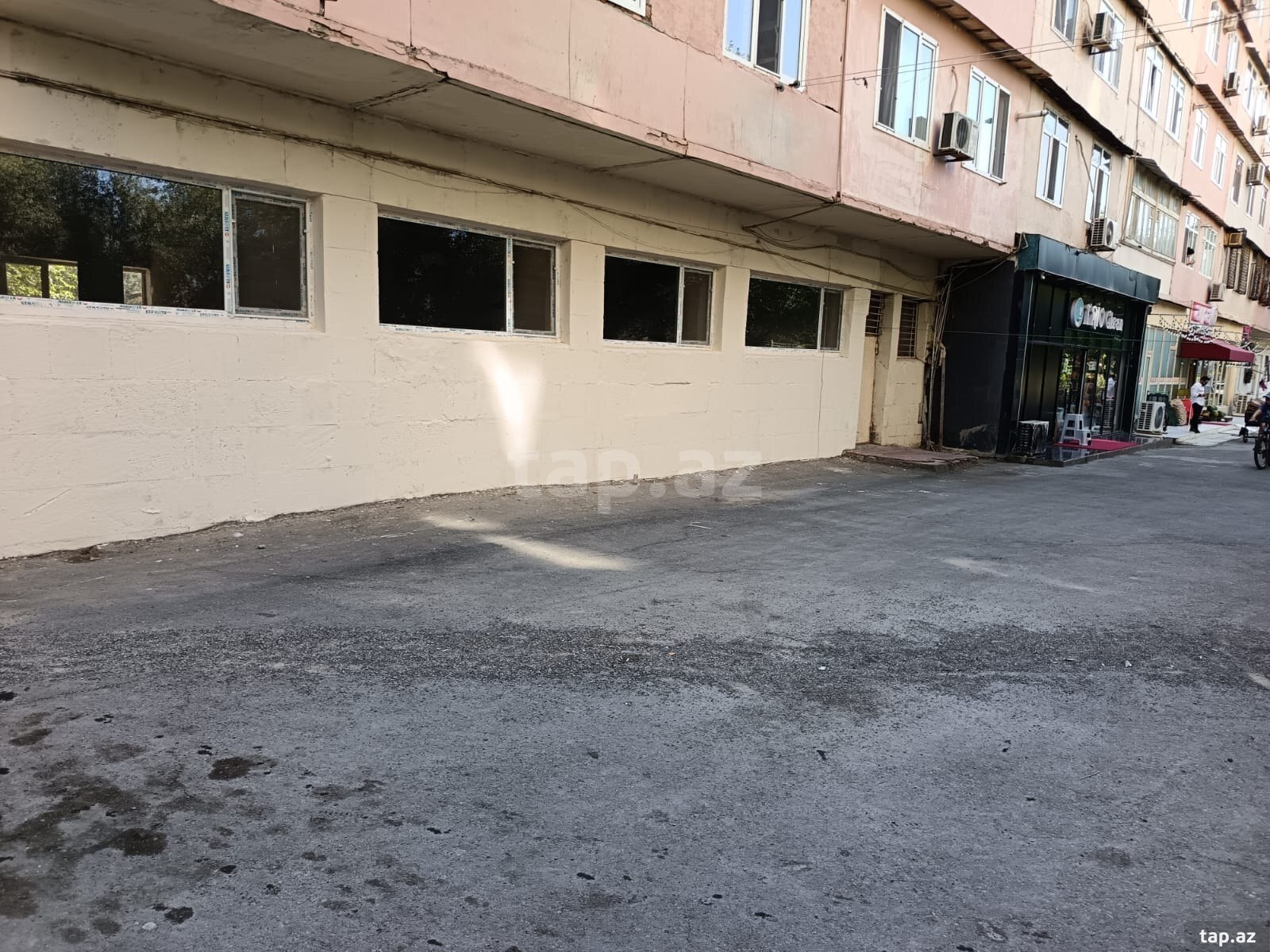 Obyekt satılır, Bakı